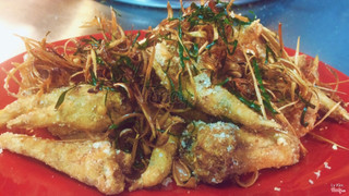 Chân gà rang muối 65k