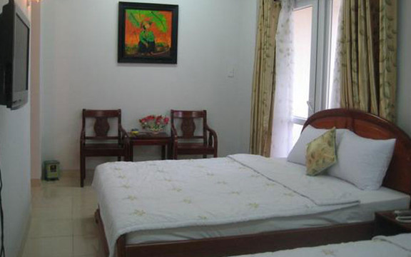 Thiên Sơn Hotel