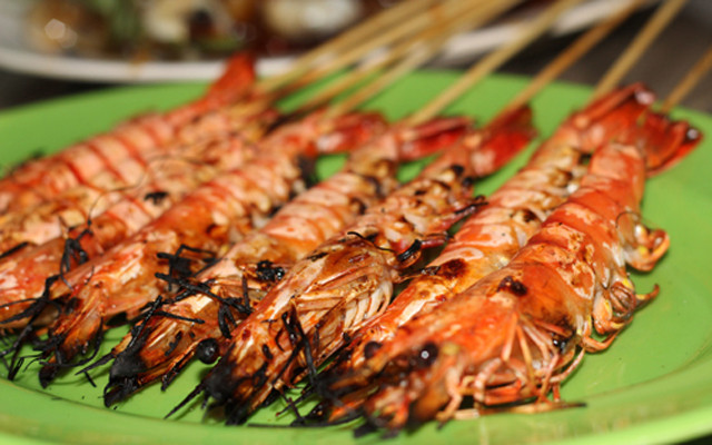 Hải Sản Tươi Sống Tám Bờ Sông
