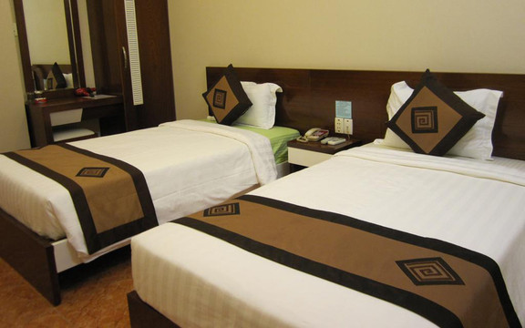 Nam Long Hotel