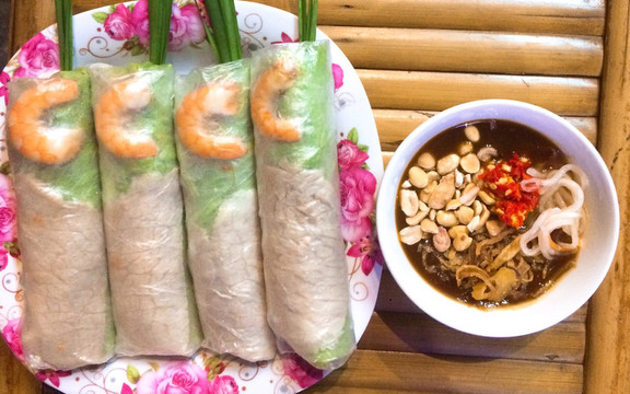 Gỏi Cuốn & Bò Bía