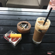 1 sáng thứ tư