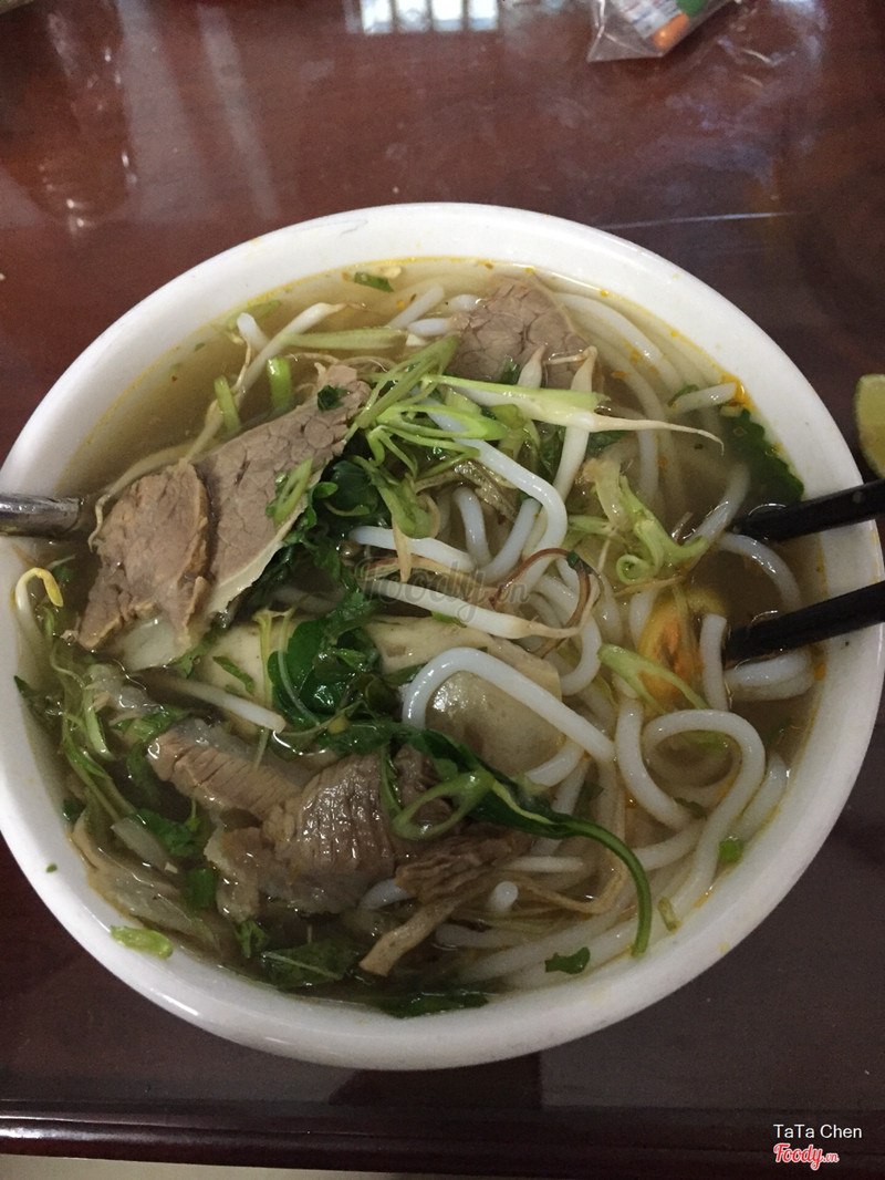 Bún bò tô thường 30k