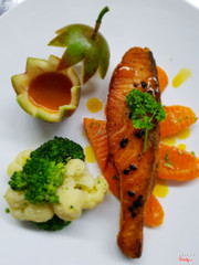 Cá hồi sốt chanh dây