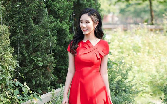 FIONA - Sao Đỏ