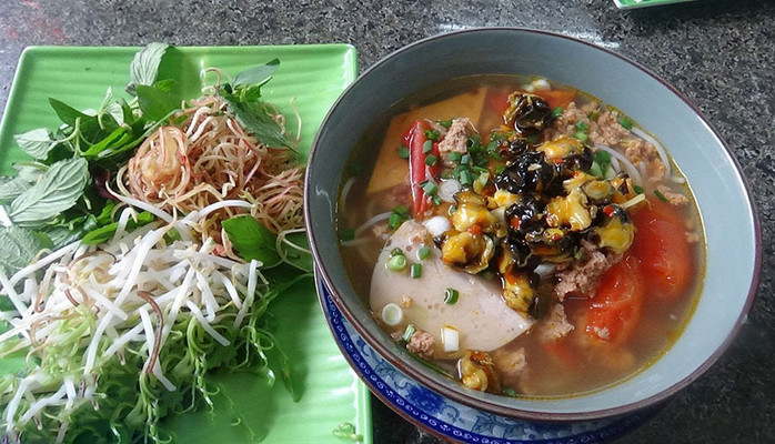 Bún Riêu Cua Ốc, Hủ Tiếu Gà & Bún Bò Huế