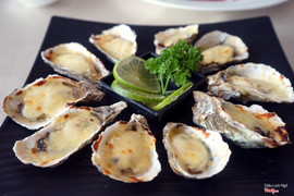 Grilled Oyster with Cheese