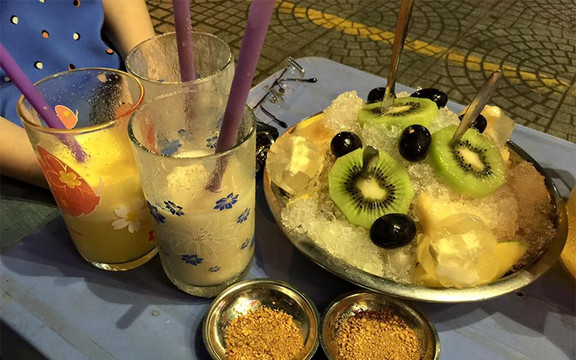 Sinh Tố - Lê Thị Riêng