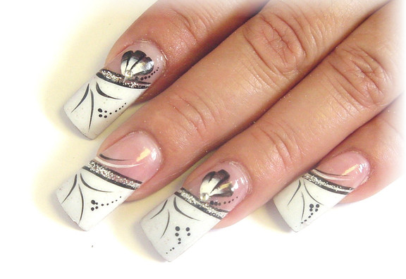 Nail - Nguyễn Sơn