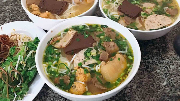 Bún Bò Huế Chu Văn An - Vạn Phúc