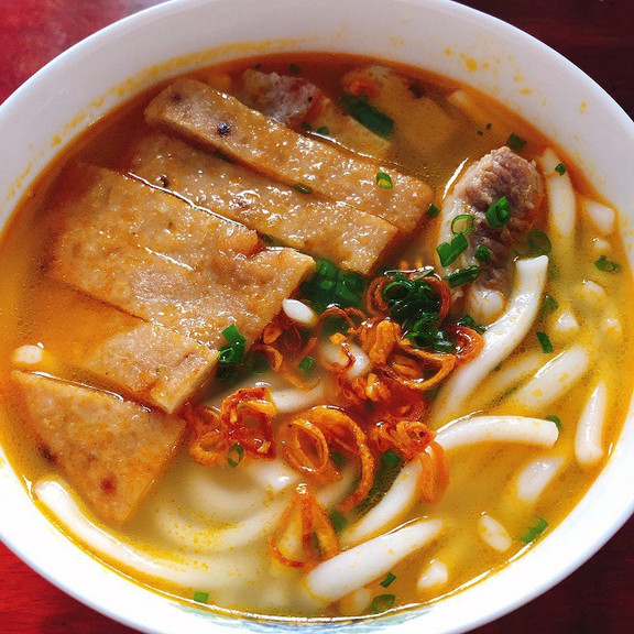 Quán Bánh Canh Cô Dũng - Mạc Đỉnh Chi