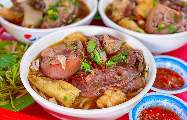 Quán Như Ý - Phở, Lẩu Bò Và Bún Bò Huế