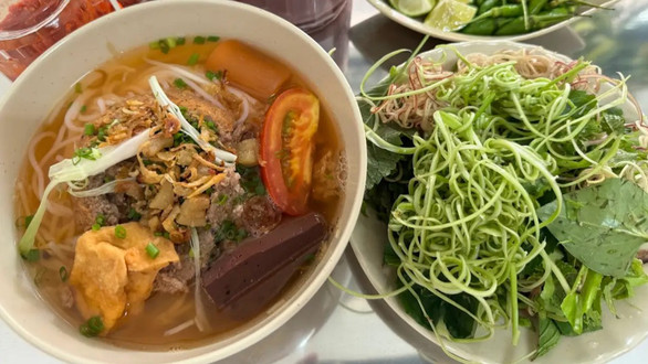 Bún Riêu Cua Buôn Mê - Trưng Nữ Vương