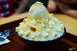 Cheese Bingsu, chụp xấu nhất vì ko có màu sắc gì :))