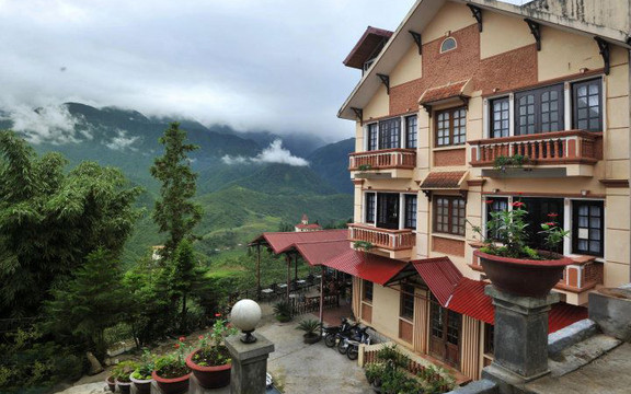 SaPa Eden Hotel