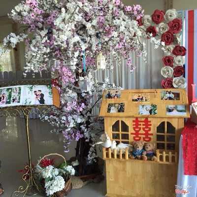 - Nơi để thùng tiền