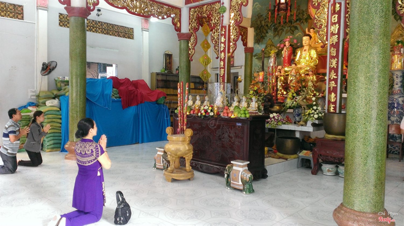 Chánh điện