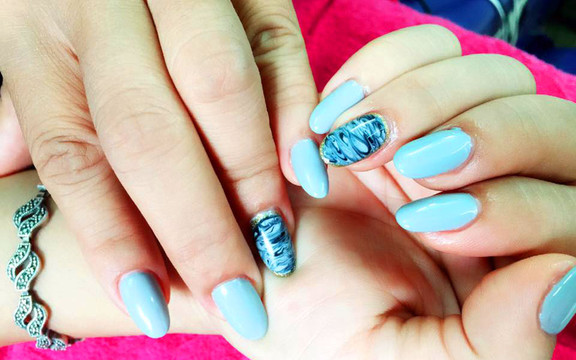 Bee Nail - Hoàng Hoa Thám