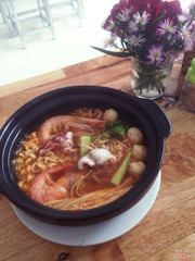 Mì cay 32k/tô, giá rẻ nhưng vẫn chất lượng, sẽ làm khách hàng của quán thường xuyên dài dài :))