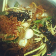 Cận cảnh tô bánh tráng trộn :)))