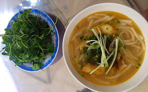 Long - Bánh Canh Cá Lóc