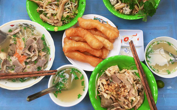 Hoa Ngoan - Bún & Miến Ngan