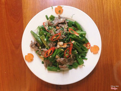 Đậu bắp( Rau ) xào bò