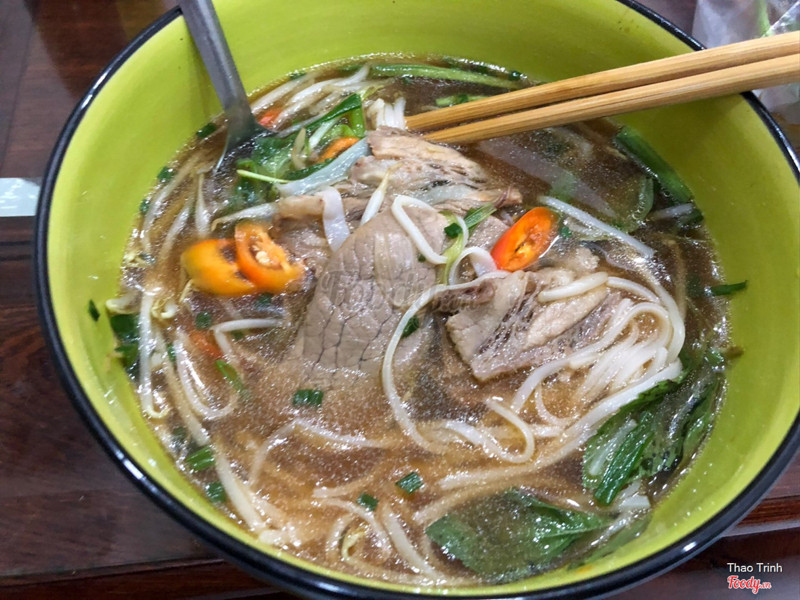 Phở nạm gầu