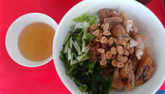 Bún Thịt Nướng - Âu Cơ