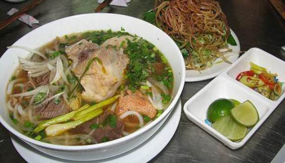 Quán Lâm Hòa Bình - Phở & Bún Bò Huế