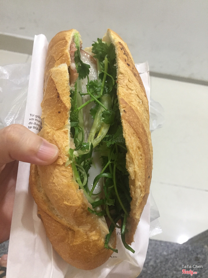 Bánh mì thịt chả