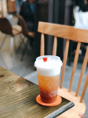 Trà ổi thanh long macchiato