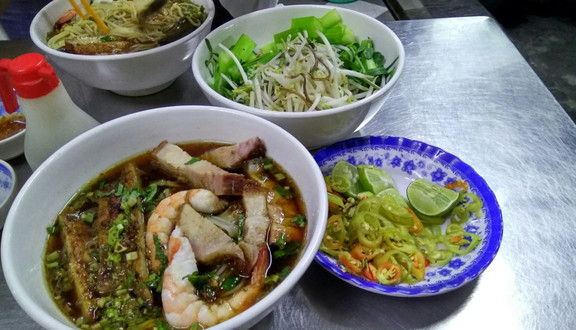 Bún Mắm Cô Huệ