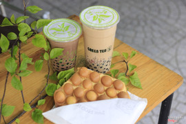 Trà sữa + bánh tổ ong