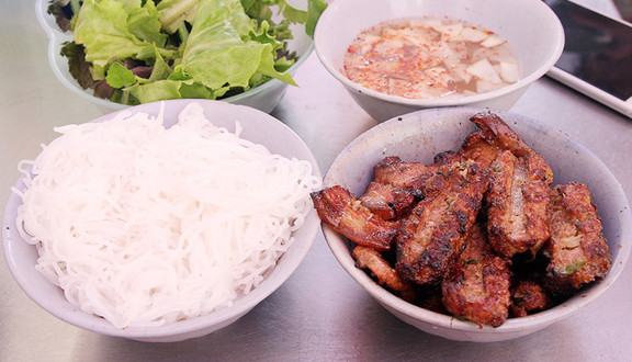 Bún Chả Que Tre, Bún Ốc & Phở Trộn