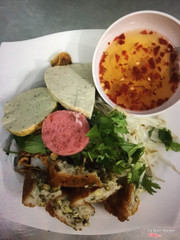 BÁNH CUỐN NÓNG 18k(VÂN)