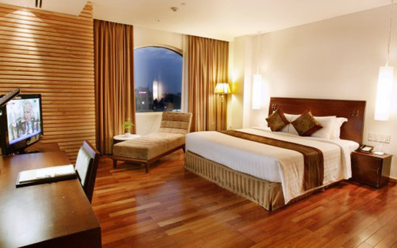Happy Land Hotel