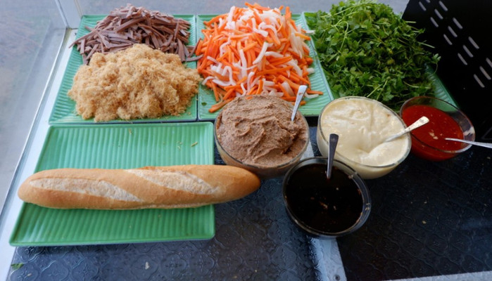 Bánh Mì Que - Thanh Tâm