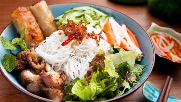 Bún Thịt Nướng Cô Tư