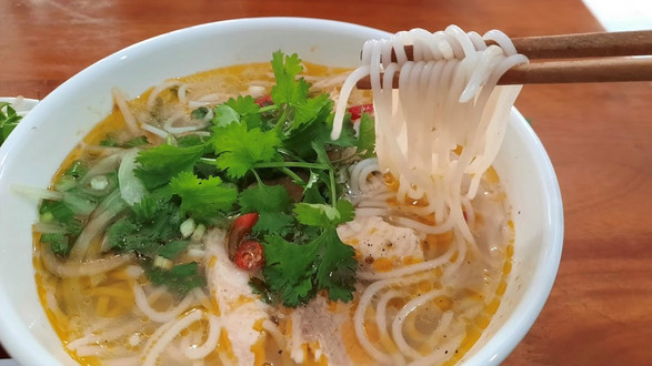 Bánh Canh Cá Lóc Ba Thao - Phùng Hưng