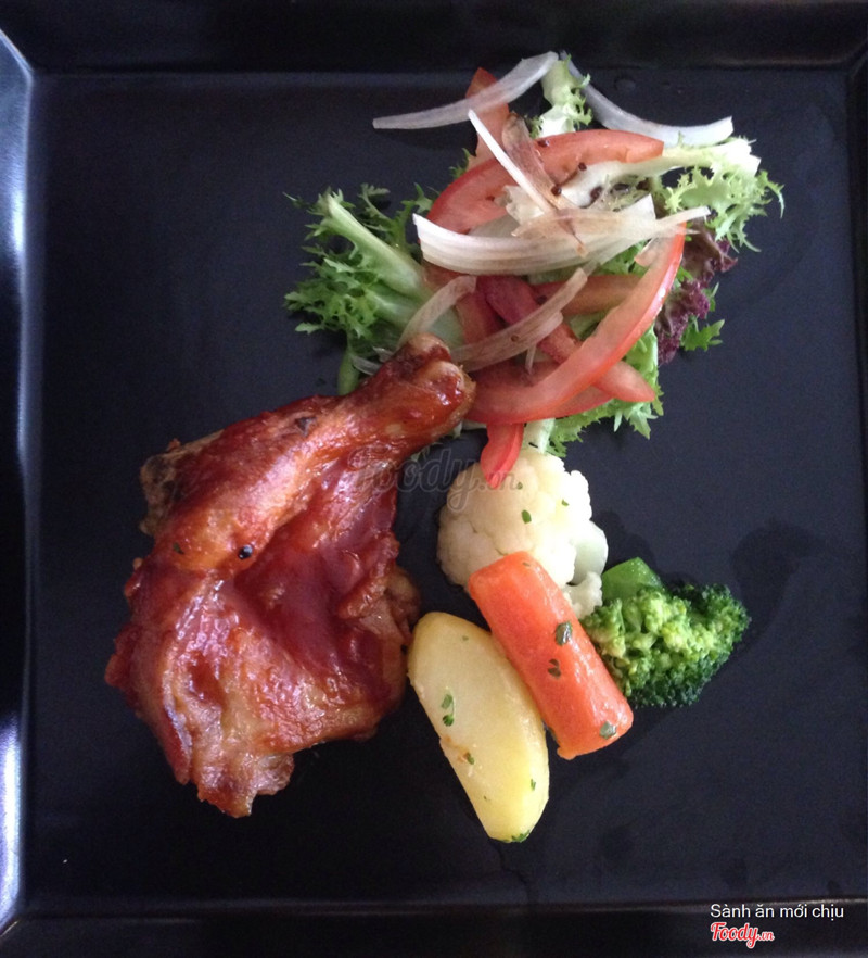 Cái đùi gà to sốt cực vừa miệng 