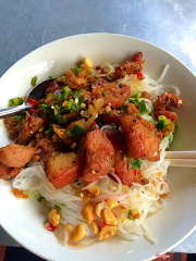 bún thịt nướng