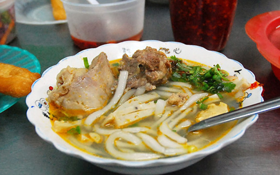 Bánh Canh 65 - Lê Thanh Nghị