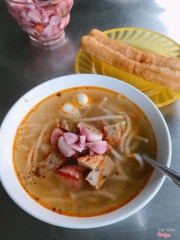 Bánh canh ruộng thập cẩm 