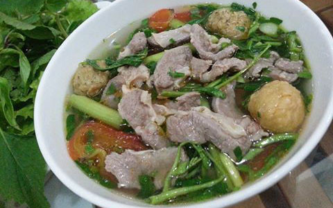 Huyền - Bánh Đa Cua Bò, Bánh Đa Vách