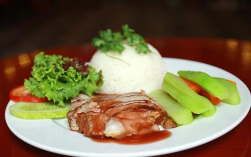 An Đông Quán - Cơm Bình Dân