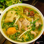 bún bò huế, tô đặc biệt