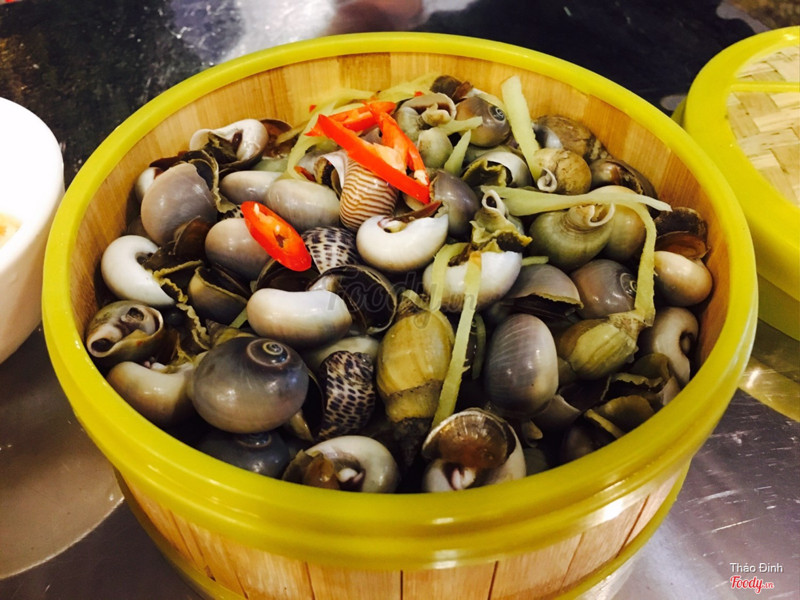 Ốc mỡ hấp