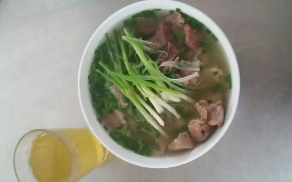 Phở Tuấn - Lê Hồng Phong