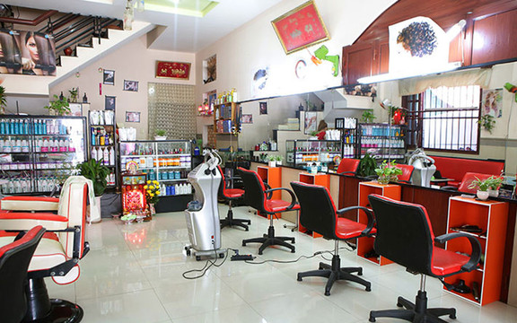 Quốc Bi Hair Salon